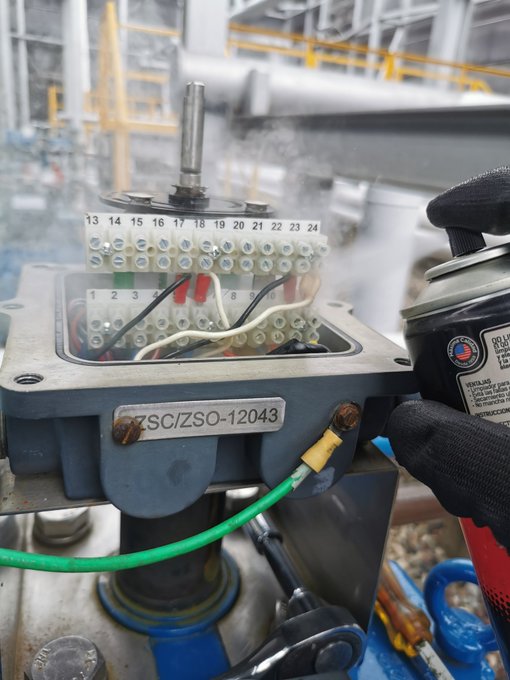 La nueva oficina🥺🤩 https://t.co/gdkCwyi4FS