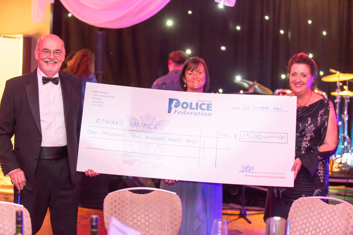 Hantspolfed's tweet image. Monday morning thanks to @serveandprotect for sponsoring our recent Reward, Recognition &amp;amp; Charity dinner where a number of our reps &amp;amp; members were recognised &amp;amp; over £3500 raised for @RowansHospice &amp;amp; @UK_COPS 
Thanks also to @mightifyuk @knight_polson &amp;amp; @AffinityLeasing