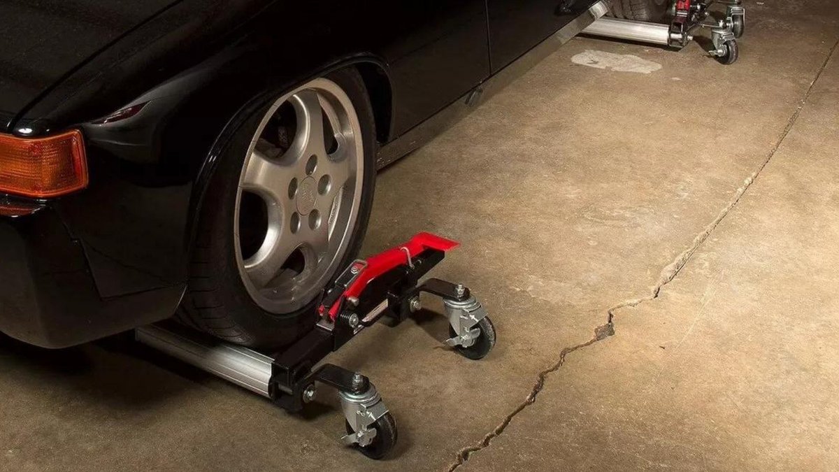 GarageSpot's tweet photo. 7 Best Car Dollies to Move Cars Around the Garage Effortlessly

To learn more, check out: https://t.co/Zn6Z7dej84 https://t.co/HklyBxYffN