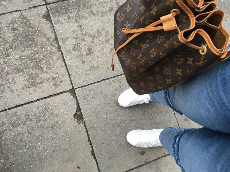 lv bucket bag outfit