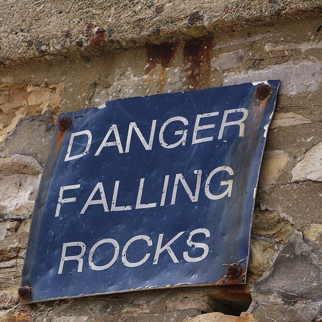 CityofSilverton's tweet photo. The southern edge of the Silverton Reservoir hiking trail is temporarily closed due to unstable rocks and dangerous conditions. Please stay out of this area until further notice. https://t.co/GM47Xaxczr