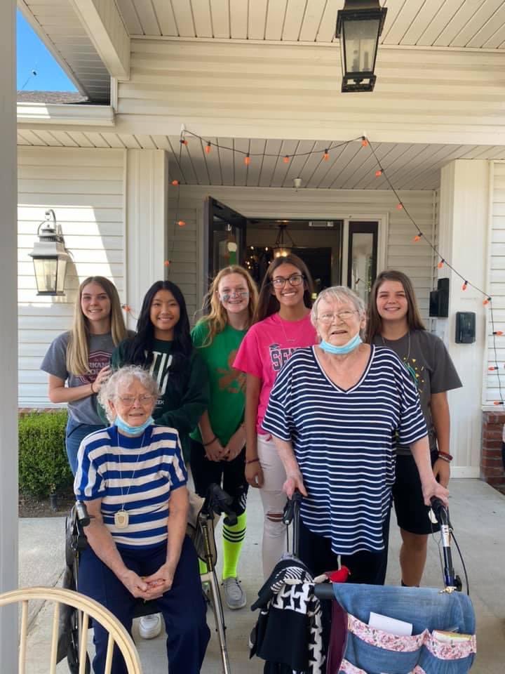 LadyDogsBall's tweet photo. What an amazing time for the Lady Bulldogs at Daltons Place. The sweetest folks ever! We danced, laughed, ate candy, and received wonderful advice. Great Times! https://t.co/Tk5wovaJHK