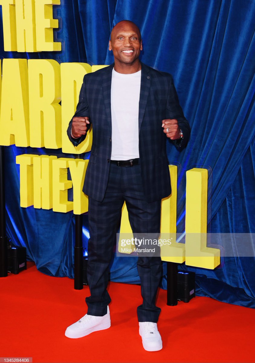 #fff #thehardertheyfall #london film premier. <a href="/THTFNetflix/">thehardertheyfall</a>  What an incredible cast <a href="/idriselba/">Idris Elba</a> <a href="/ReginaKing/">Regina King</a> and many more and such a talented director 🙌🏾 my brother <a href="/TheBullitts/">THE BULLITTS</a> 💪🏾🔥