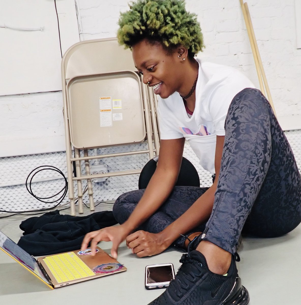 Mocha! Artist in residence at Clinard Dance getting ready to have rehearsal with her dance troupe. #MochaMocha,#SeeChicagodance,#Chicagochoreographers,#clinardance