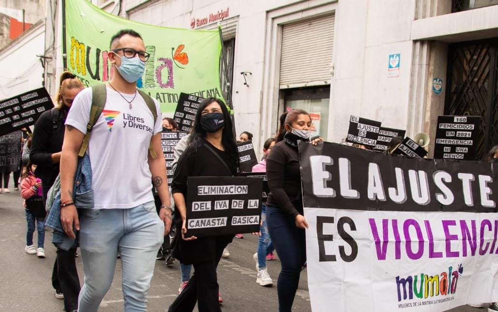 MuMaLaNacional's tweet photo. 💥Las acciones continuarán sábado y domingo en el marco del
36 Encuentro Plurinacional de Mujeres Lesbianas Travestis Trans No Binaries 💚🏳️⚧️🏳️🌈
#Conectades
@MumalaSF https://t.co/0JGkV1pIZq