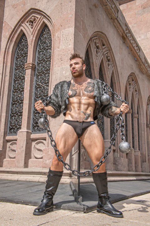 Adonis Lounge tweet media