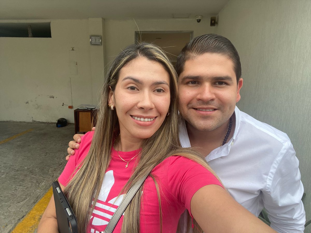 VICTORIA CASTRO tweet media