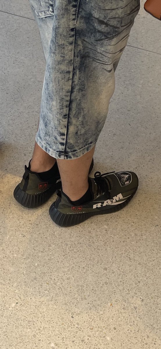 boy pulled up in them fuckin DODGE RAMS