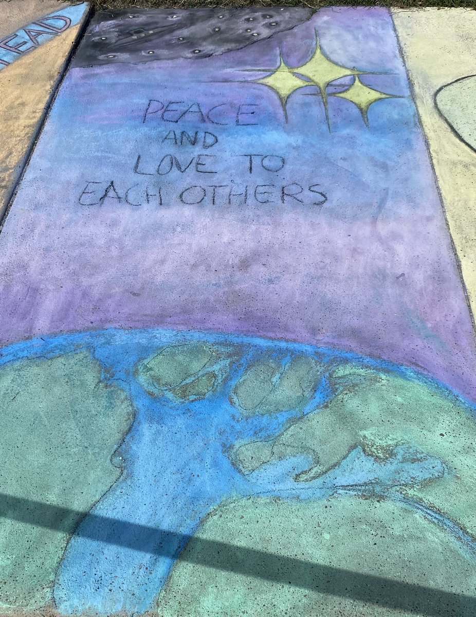 misdmigrantdept's tweet photo. More Chalk Art! https://t.co/EU7PzeC0is