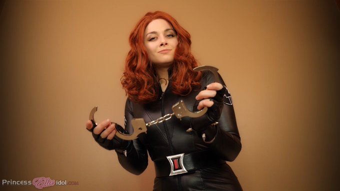 Do you like being handcuffed during sex? https://t.co/bR97CRXAfz<a href="/tag/iwantclips"class="tags"><span>#iwantclips</span></a>