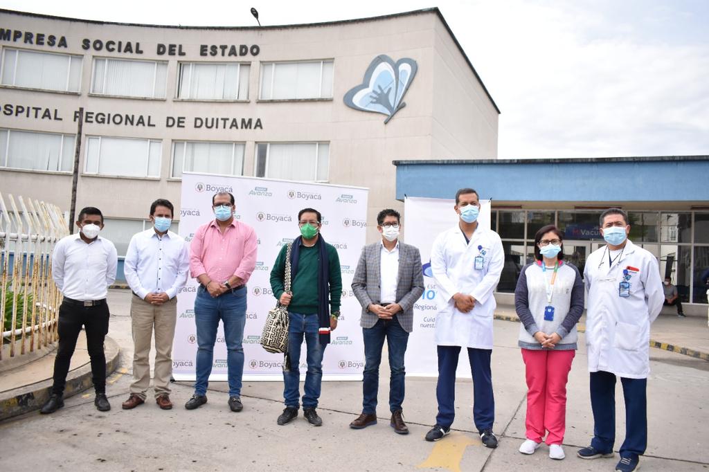HospitalDuitama's tweet photo. Recibimos la visita del señor gobernador @RamiroBarraganA, quien nos confirmó la  buena noticia, asignación de recursos por  $ 4.531 millones, para la construcción de nuevas salas de parto y  de cirugía  de nuestro Hospital Regional de Duitama.🏥
#HRDCuidarTuSaludNuestraPrioridad https://t.co/ReatXpjIjk