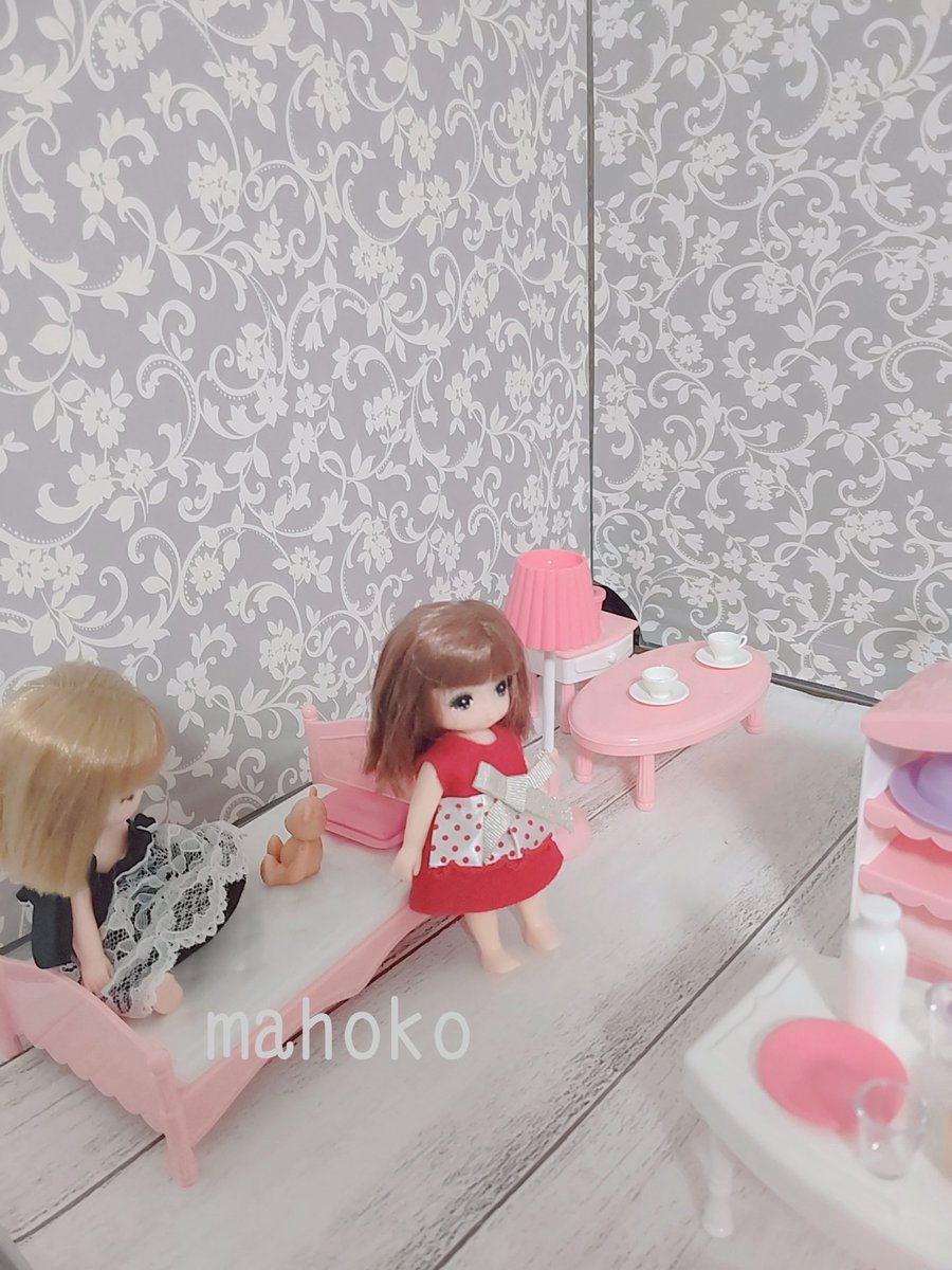 IRiccachan's tweet photo. ダイソーさんの家具

クオリティ高いな…

#100均ドール部 
#リカちゃん
#シルバニア
#リンキーココ
#ミニチュア https://t.co/Q6wDA8twrR