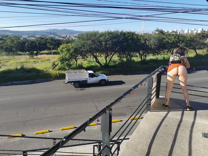 Ya llegu&eacute; a Plaza Alegr&iacute;a a @SeductionSBQ, aqu&iacute; nos vemos en un ratito mis amores 😘😍 https://t.co/1Z<a class="tags" target="_blank" title="On Twitter" href="/?out=eyJ0eXAiOiJKV1QiLCJhbGciOiJIUzUxMiJ9.eyJpYXQiOjE3MjA3NDA5NzcsImlzcyI6InR3cG9ybnN0YXJzLmNvbSIsIm5iZiI6MTcyMDc0MDk3NywiZXhwIjoxNzUyMjc2OTc3LCJyZWRpcmVjdF91cmwiOiJodHRwczovL3R3aXR0ZXIuY29tL1NlZHVjdGlvblNCUSJ9.QPI7uXZRYmkFZuWv9jRZe84nuOkr5RRRyazQ4ia55nctV35egGN7Vi1ke1V3LodseXjbSWJa3CRvkrXKA86kyw">@SeductionSBQ</a><a href="/tag/exhibit"class="tags"><span>#exhibit</span></a><a href="/tag/milf"class="tags"><span>#milf</span></a><a href="/tag/swingers"class="tags"><span>#swingers</span></a><a href="/tag/exhibitionism"class="tags"><span>#exhibitionism</span></a><a href="/tag/hotwiferecargada"class="tags"><span>#hotwiferecargada</span></a>