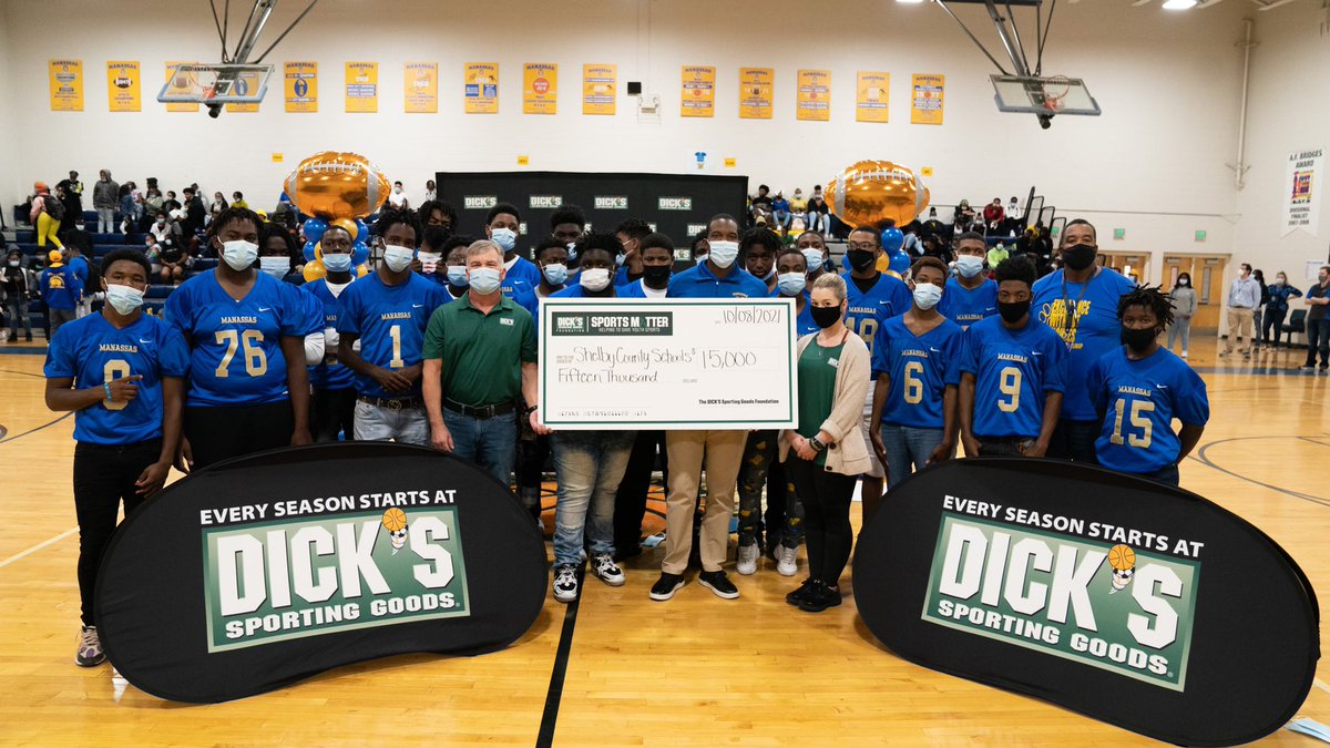 SCSSuptRay's tweet photo. THANK YOU @Dicks Sporting Goods for your generous donation to @ManassasHS and @SCIAAFEVER. We appreciate your continued partnership. This $20k investment will have a profound impact on @SCSK12Unified student-athletes. #Reimagining901 https://t.co/BuFOAY6F42