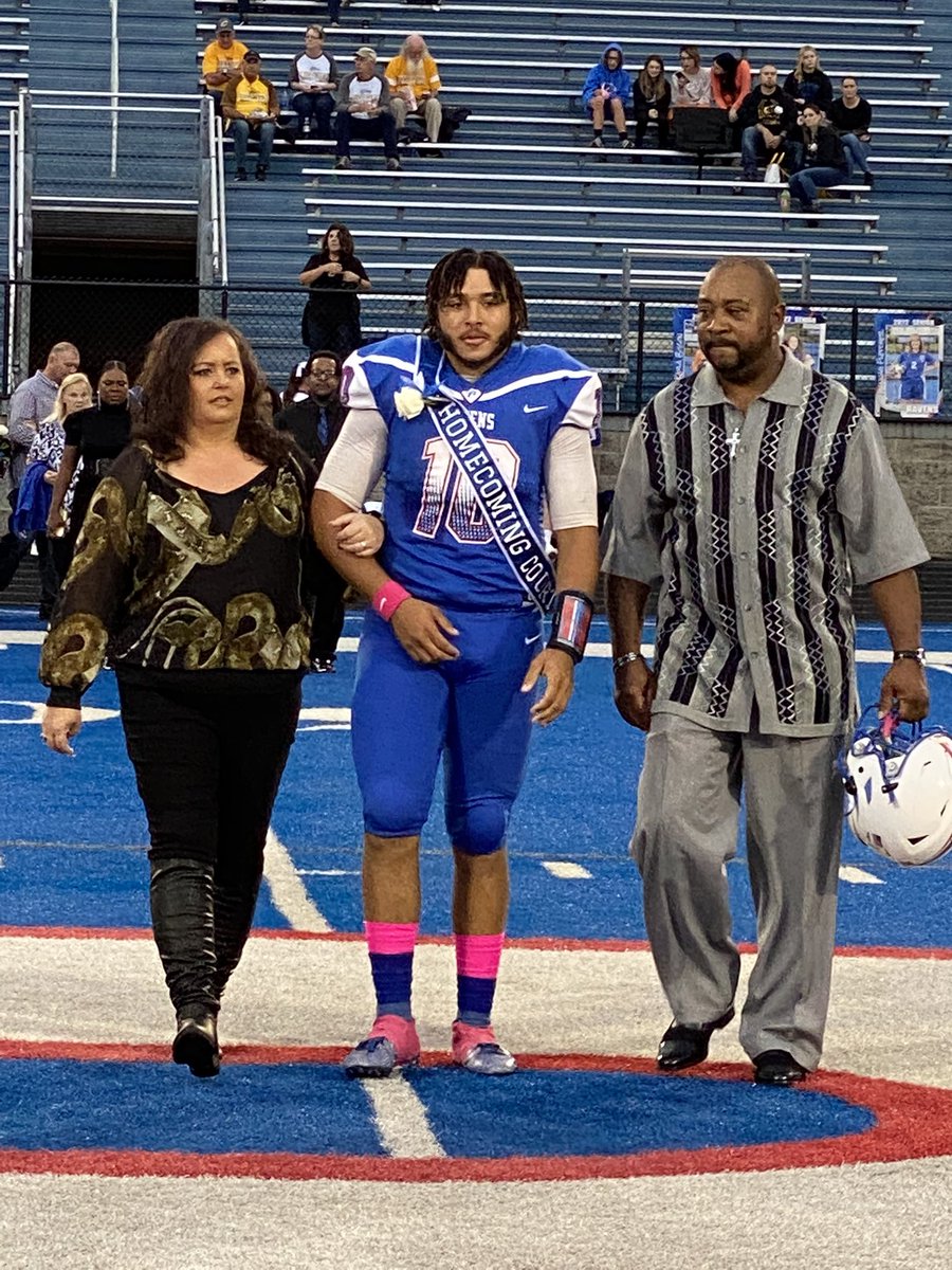 RavennaSupt's tweet photo. Ravenna HOCO 2021 https://t.co/hkswZyDb6q