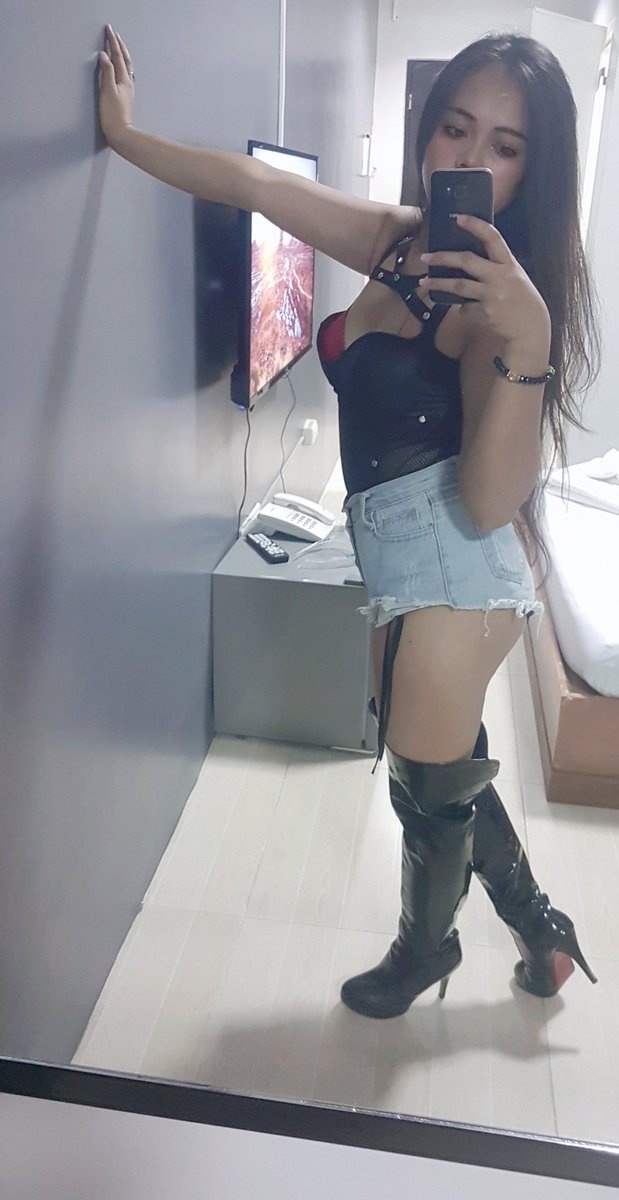 RotsenU's tweet photo. your money will be worth it once it dropped at my paypal any good paypig i hate fakes si be real!!!
#findommegoddess https://t.co/JVTH280WJO