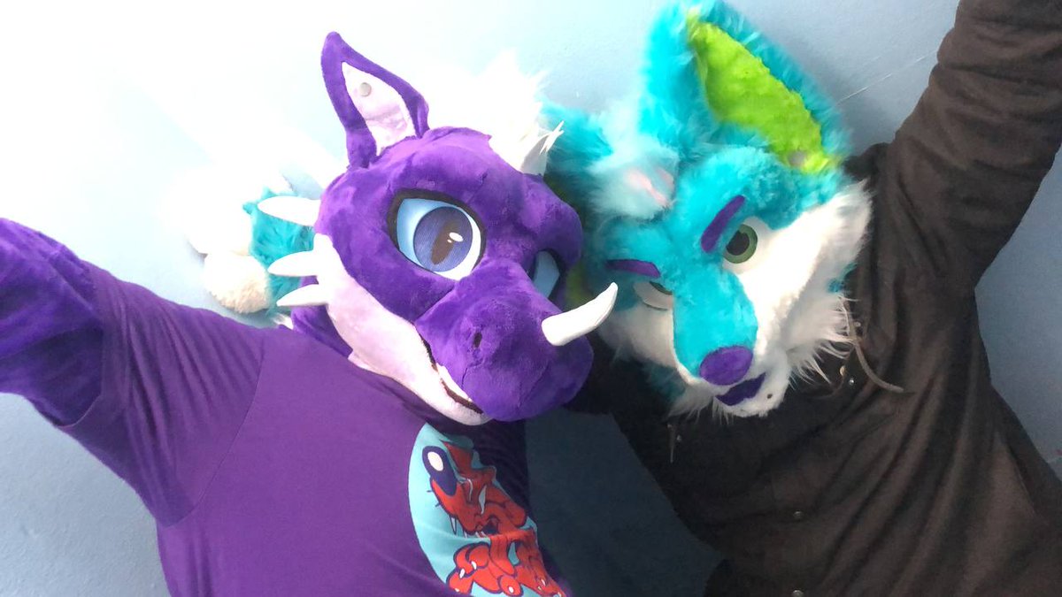 OctazureSuit's tweet photo. Happy #FursuitFriday! One of many sets I had in Denver https://t.co/FoCjtzxxey