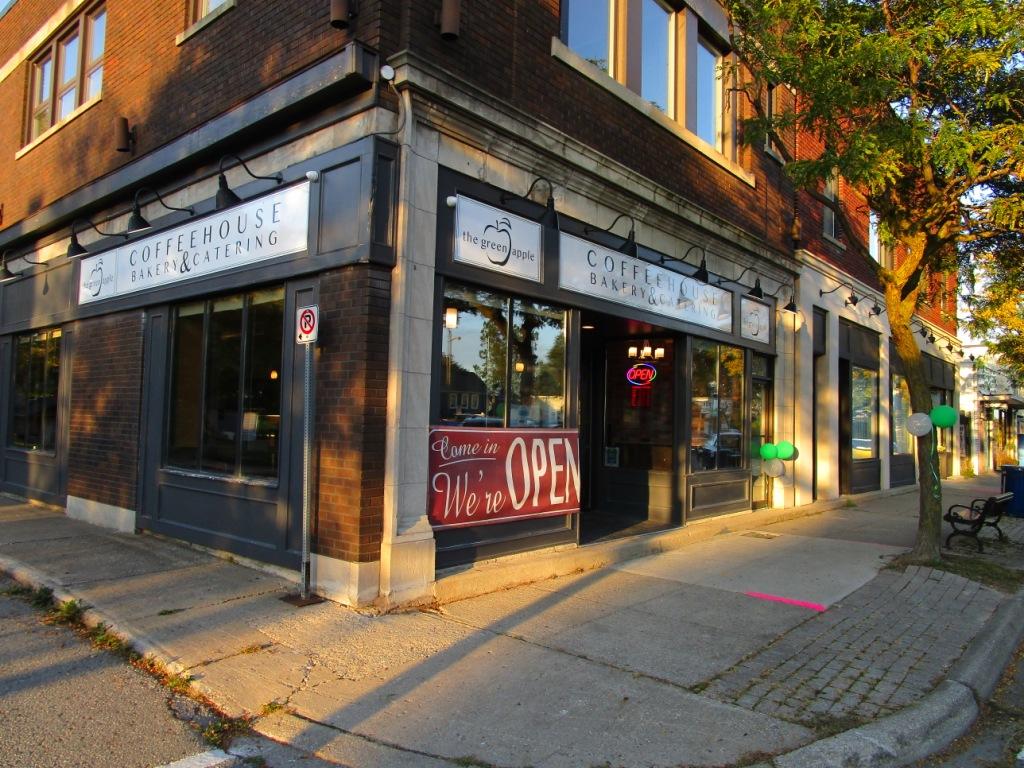 cal_millar's tweet photo. Great to have the Green Apple Coffee Shop open at the south end of Jarvis Street in Fort Erie. A great addition to the community with friendly staff and great coffee. https://t.co/KCEW82xRol https://t.co/ao4FpXHlCH