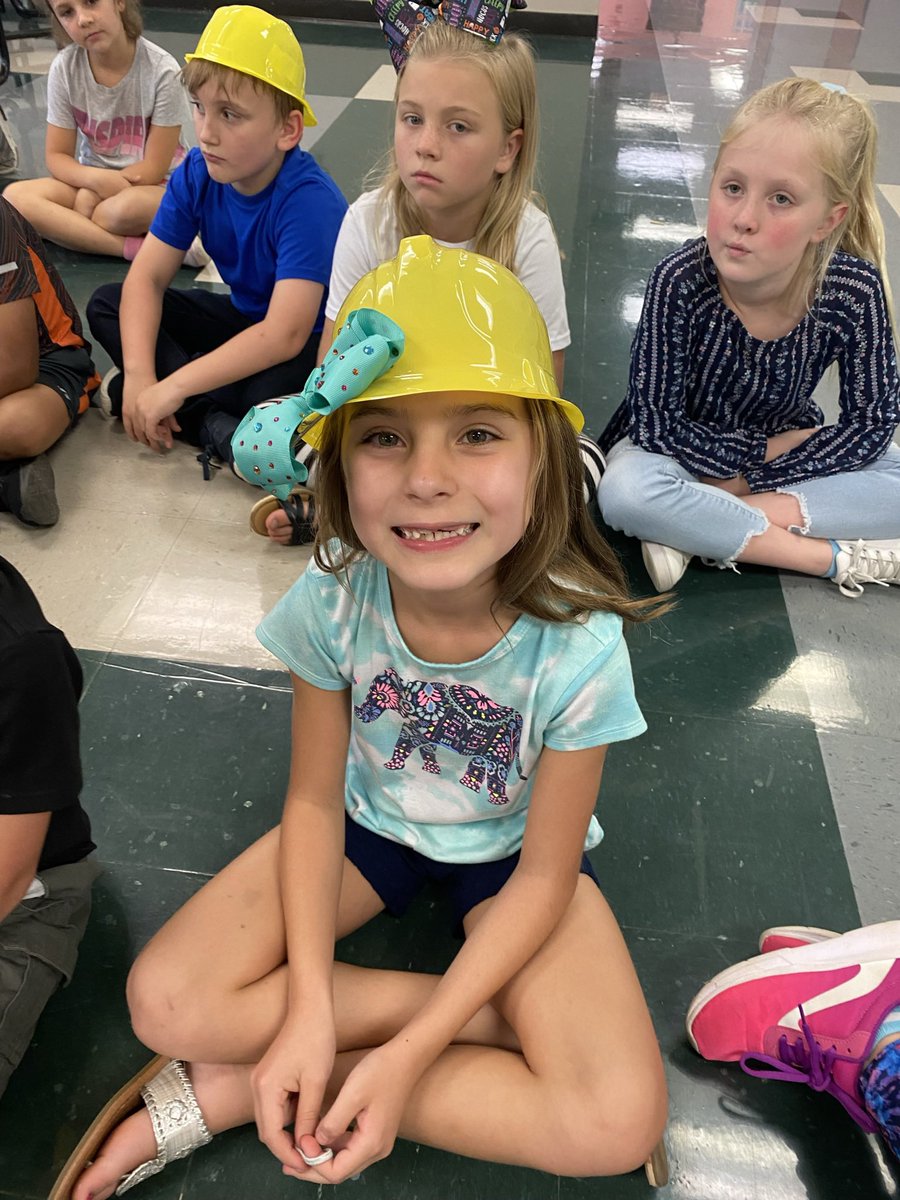 mrsaddyrobin's tweet photo. Construction zone… but make it fashion✨
•
•
•
#nsemovingmountains
#misdpageturners 
@NicholsSawmill https://t.co/nLN8UkEMHk