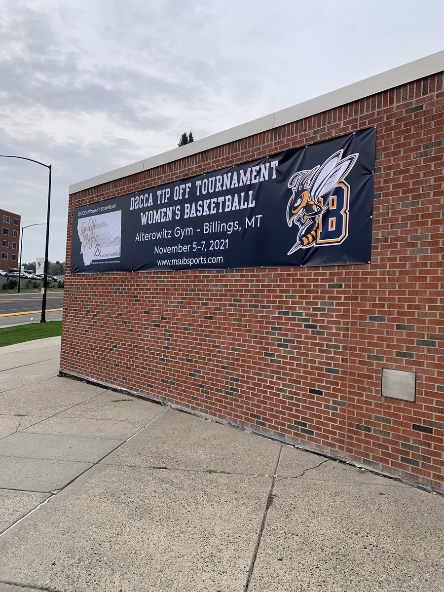 MikeBaze4015's tweet photo. #IYKYK 🙌🏿🙌🏿🐝🐝 @MSUBsports @MSUBWBB @NCAADII https://t.co/i9eblDeN5R