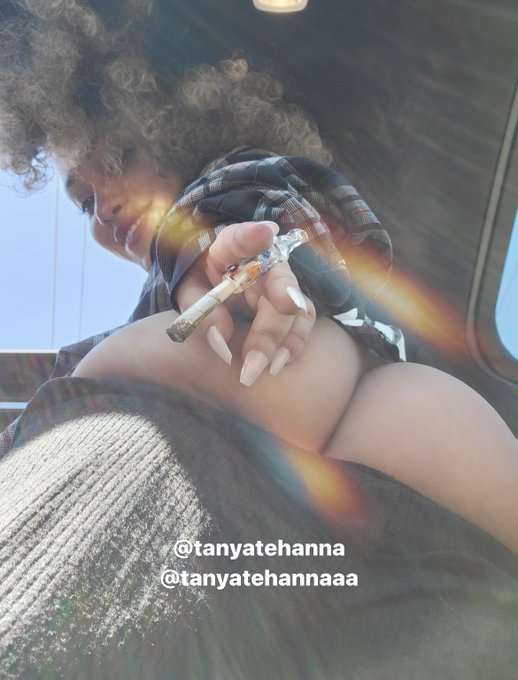 What&rsquo;s your favorite strain? Indica or Sativa? Guess mine 🥰💨 https://t.co/sLnIq1d2VN<a href="/tag/newprofilepic"class="tags"><span>#newprofilepic</span></a>