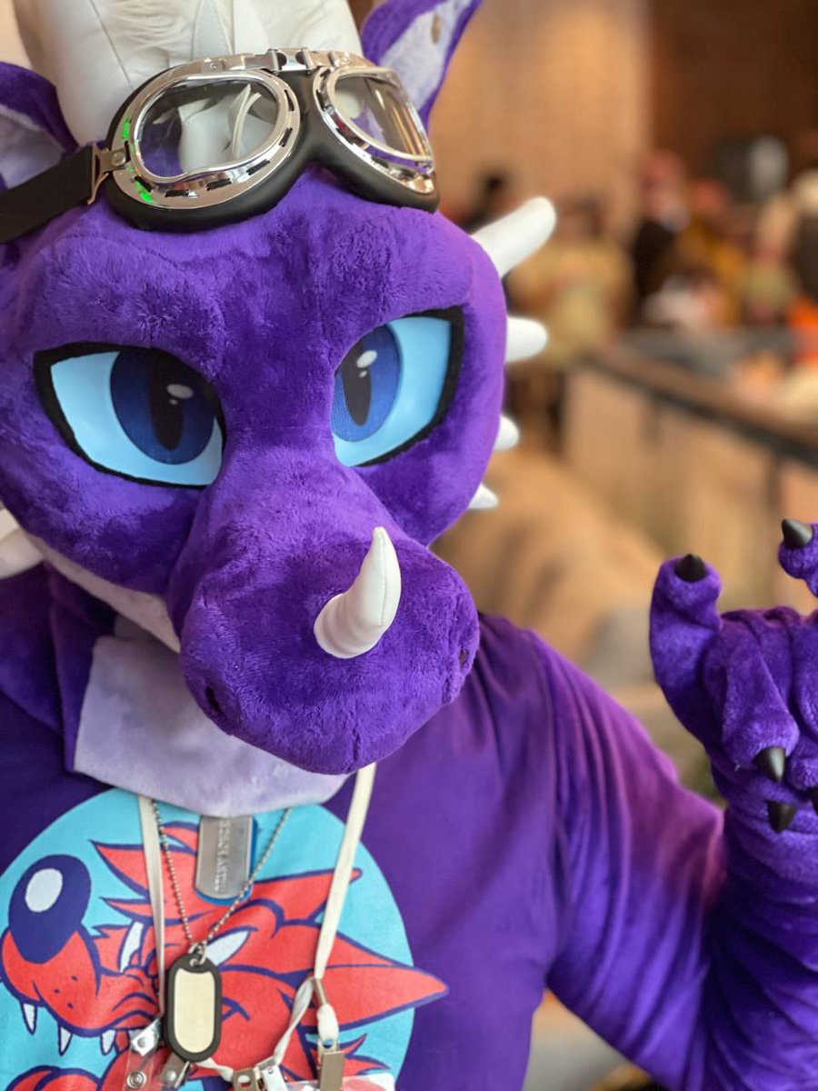 OctazureSuit's tweet photo. Denver 2021, set 13. #DenFur #Denfur2021 https://t.co/HcH4JTLrxA