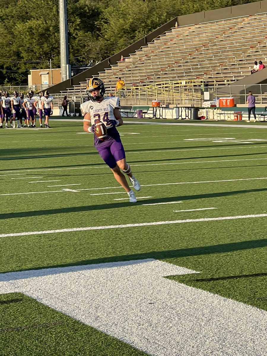 Pre-game warm-up from House Park. Game time at 7:30. #Brotherhood