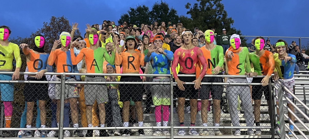 lohsleadership's tweet photo. Dragons are built different.  #lookatUS #morefans https://t.co/oZgZCZbDrl