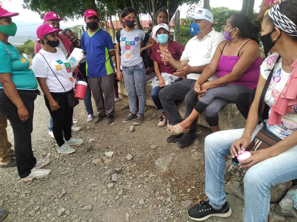 #MedicoComunitarioIntegral  Nuestra prioridad la atención del Pueblo porque #JuntosHacemosMás y consolidaremos el Municipio Urdaneta junto a <a href="/AdolfoP_Oficial/">Adolfo Pereira Gobernador</a> <a href="/NicolasMaduro/">Nicolás Maduro</a> <a href="/PSUVLara_/">⭕NOTI PSUV 🗞️</a> <a href="/PartidoPSUV/">PSUV</a>