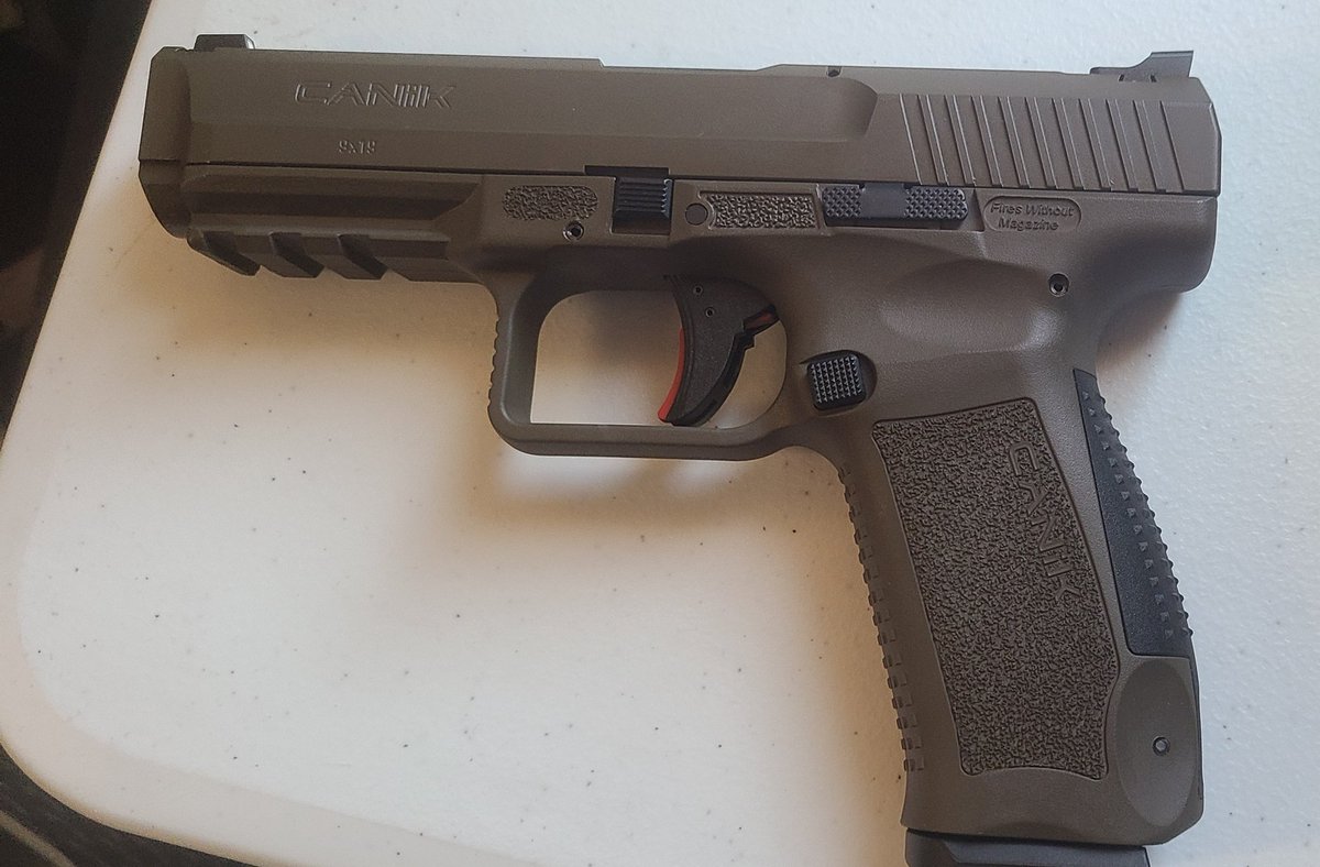 I am now the proud owner of a Canik TP9 SF Elite Patriot.pic.twitter.com/zZ...