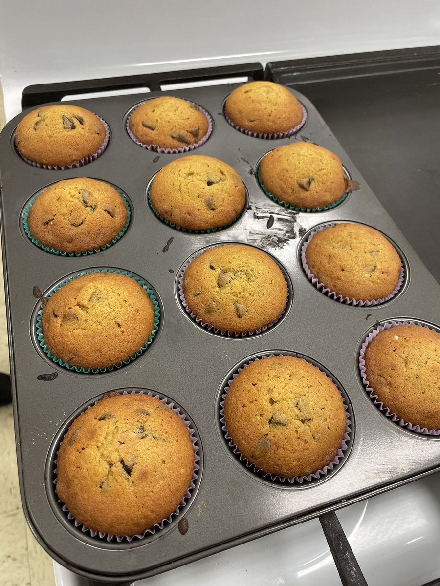 What’s the only thing better than smelling pumpkin in the halls of LHS? Eating the pumpkin spice muffins Foods I made today!🧡 <a href="/District128/">District 128</a>