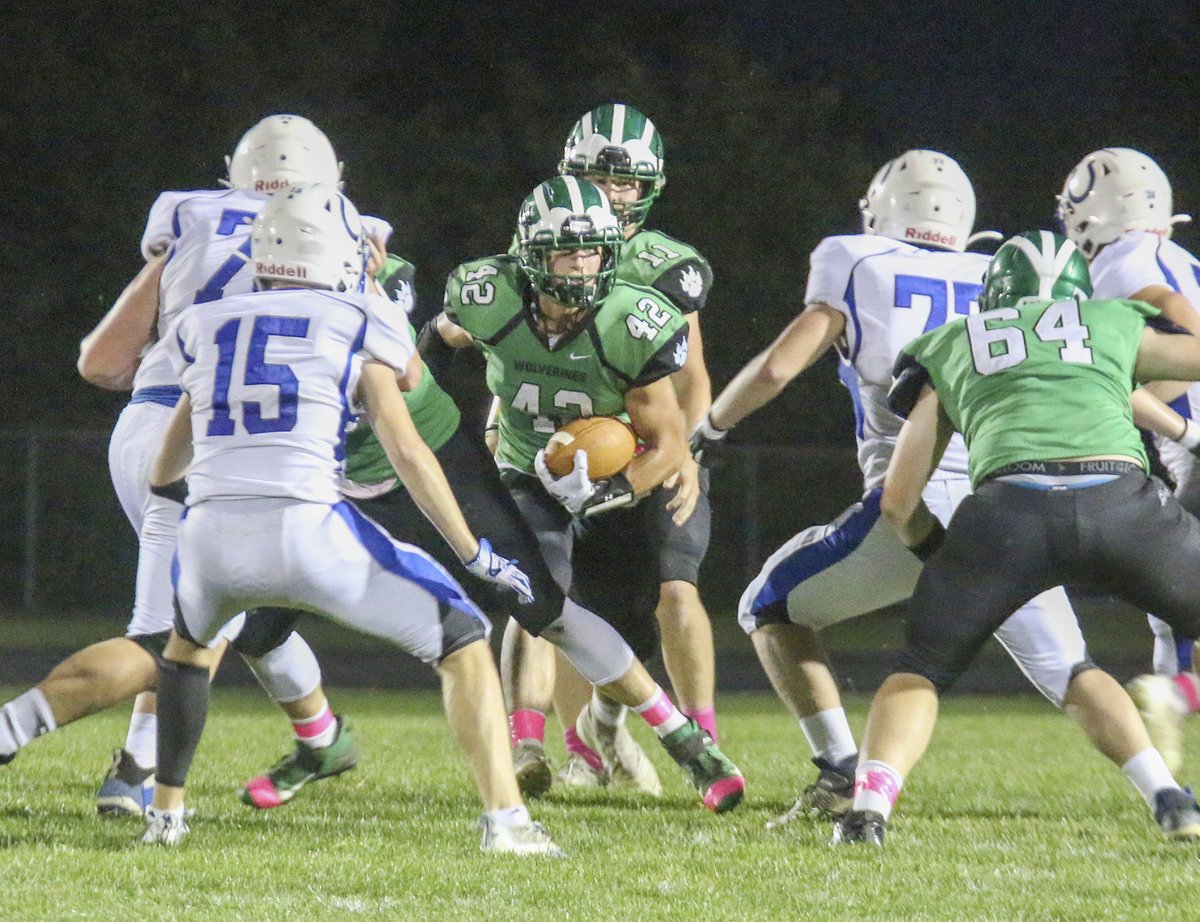 SCIStephanie's tweet photo. FB: @tyson01329478 of @wcpawpride (42) looks for a hole in the Centennial defense Oct. 8. #wcpawpride #hitthehole #footballvision https://t.co/nWbM5ZXuJP