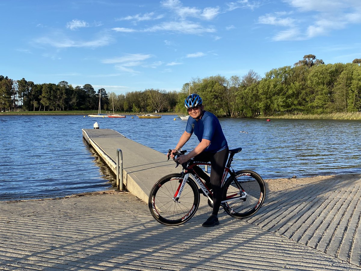 himawansugeha95's tweet photo. another cycling in ACT… 🇦🇺
Gowess bukan hanya untuk olahraga namun baik juga untuk kesehatan jiwa, menikmati alam, pemandangan dan suasana yang indah… what a fantastic moments during a tour… 🚴🏼‍♂️
#cycling #Canberra #cyclingcanberra #Australia #gowess #cyclinglife https://t.co/95UUFBRHCO