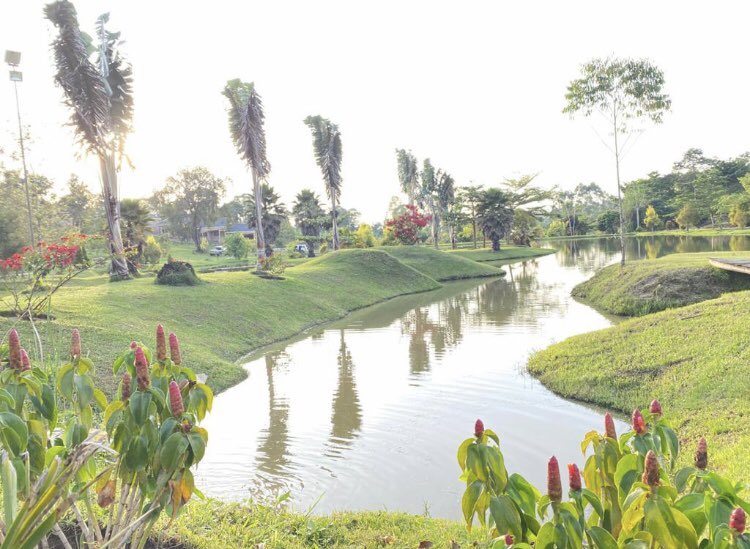 DrEmjh's tweet photo. @wekesa_amos @rkabushenga @SueNsibirwa @MakomaNation #GracelakesResort #Muduuma #Mityana https://t.co/n1gHCBMam1