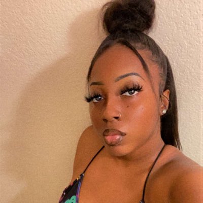 yonni0219's tweet photo. #NewProfilePic https://t.co/6LZ2Z7D2Ac
