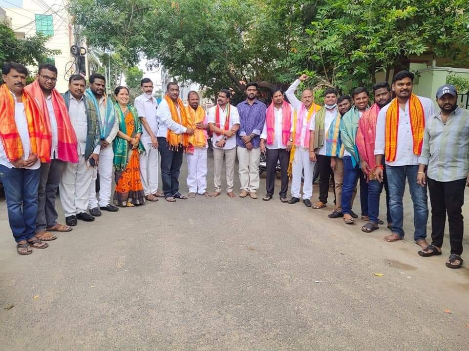 TRSCRKANNA's tweet photo. @KTRTRS @D_SudheerReddy @ChintalaRavi3  @jagadishTRS @JAGANTRS @KTRoffice @trspartyonline @trspartylbnagar @krishanKTRS @BTR_KTR @ravikamallaTRS @GoudVemulaiah @trsLaddu https://t.co/beTdoXf3t2