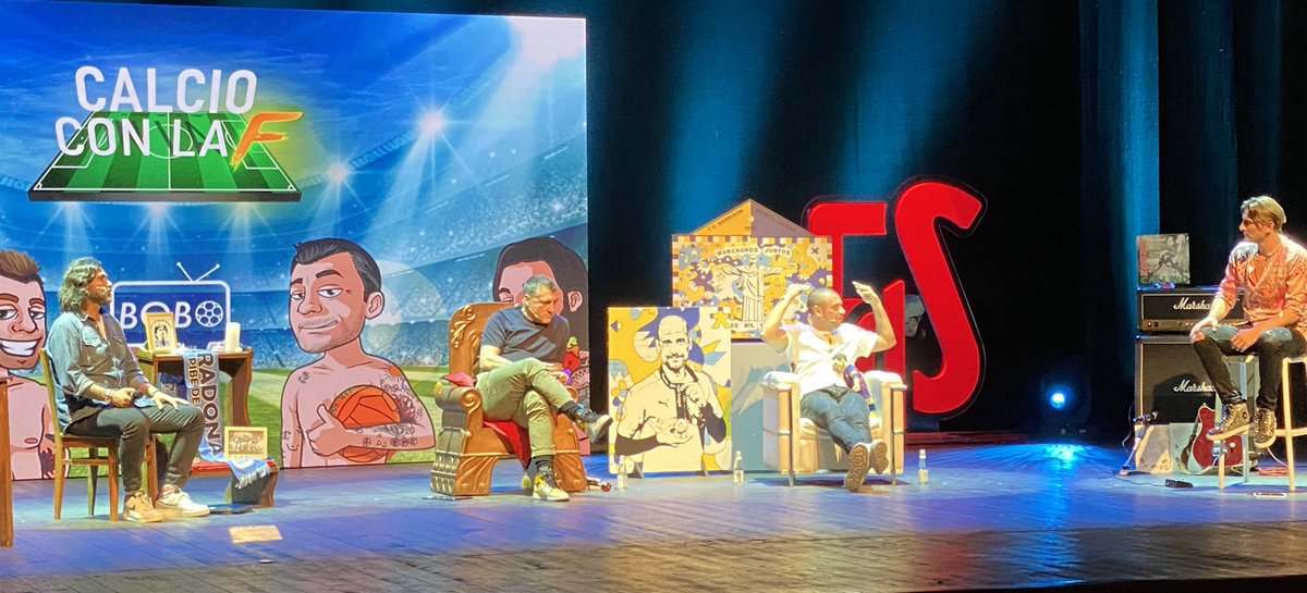 mirkarello's tweet photo. Una serata a parlare di calcio in allegria! #festivaldellosport @leleadani @nicolaventola78 @vieri_bobo competenti e visionari🤙 https://t.co/Qj5R8hy9l5
