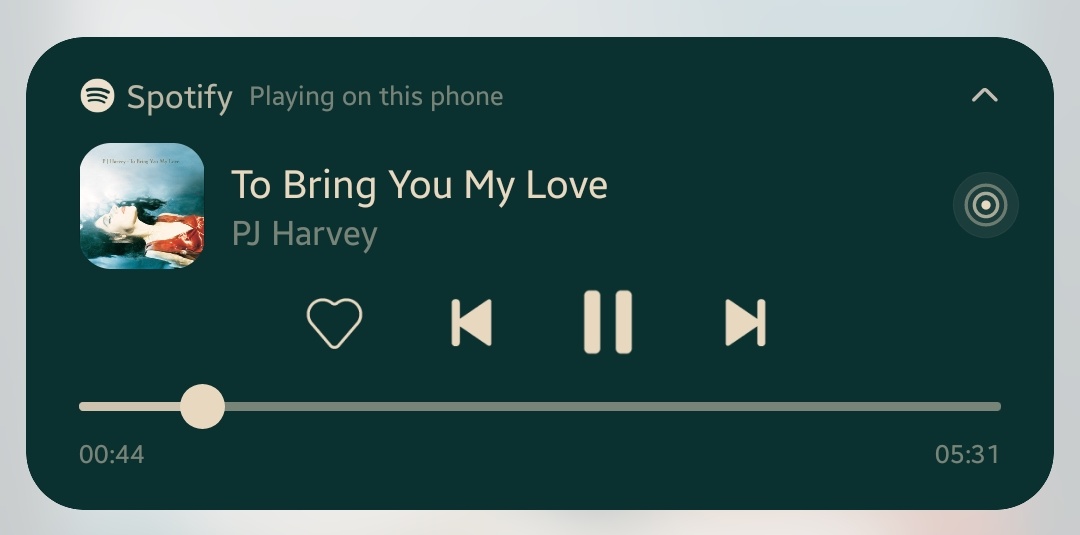 Happy birthday PJ Harvey. The girlies don\t do it like this anymore. 