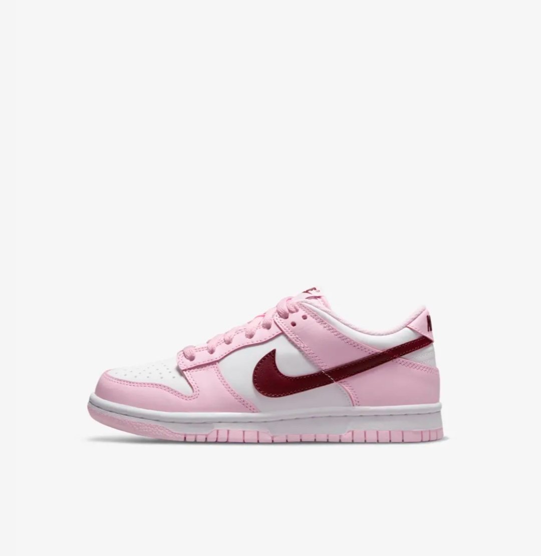 epenetus_w's tweet photo. NIKE DUNK LOW PINK FOAM                    
Ukuran Sepatu: US 5 Y / 37.5 / 23.5 CM
Harga 1.499.000 IDR #nikedunk #sepatu #Pink https://t.co/1BW9K4TikJ