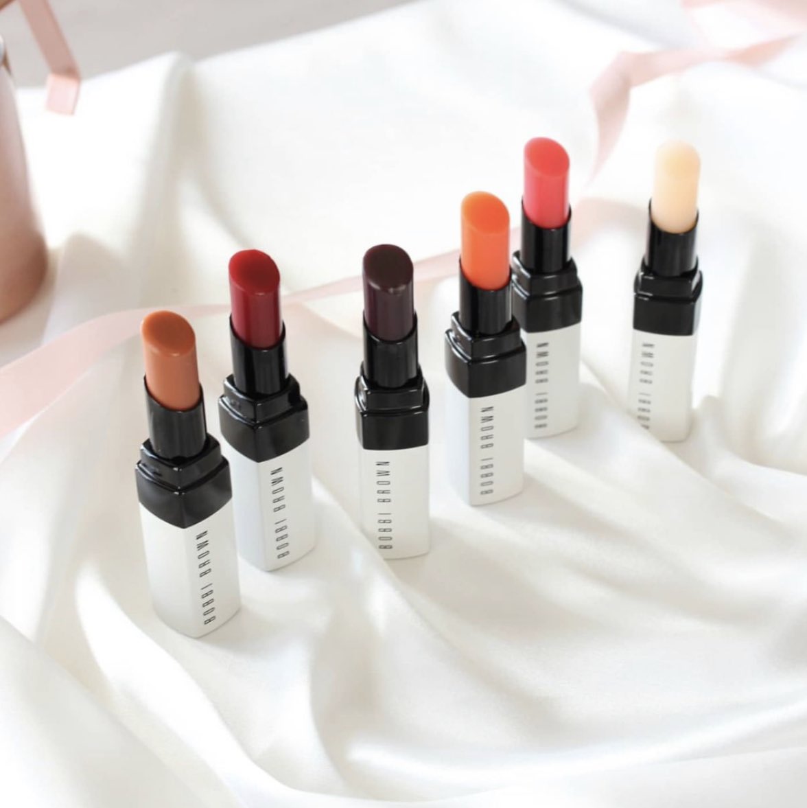 jeffbstore's tweet photo. 💬 แจกอีกหนึ่งหน่วยจ้า 💬

💄 Bobbi brown Extra Lip Tint 💄 

🍒 สี Bare raspberry 

➖ จำนวน 1 แท่ง 1 รางวัล 

📌 กติกา : RT&amp;Follow ร้าน 

📢 สุ่มแจกพรุ่งนี้ 10.10 ค้าบ https://t.co/qIcK36nAvT