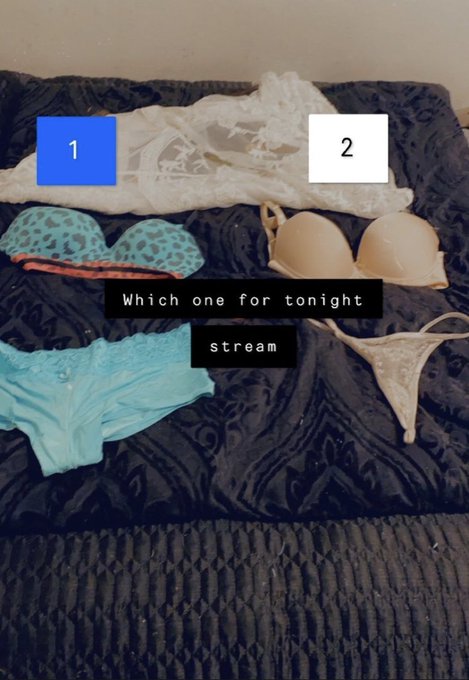 Beautiful Black Babii’s pics and videos