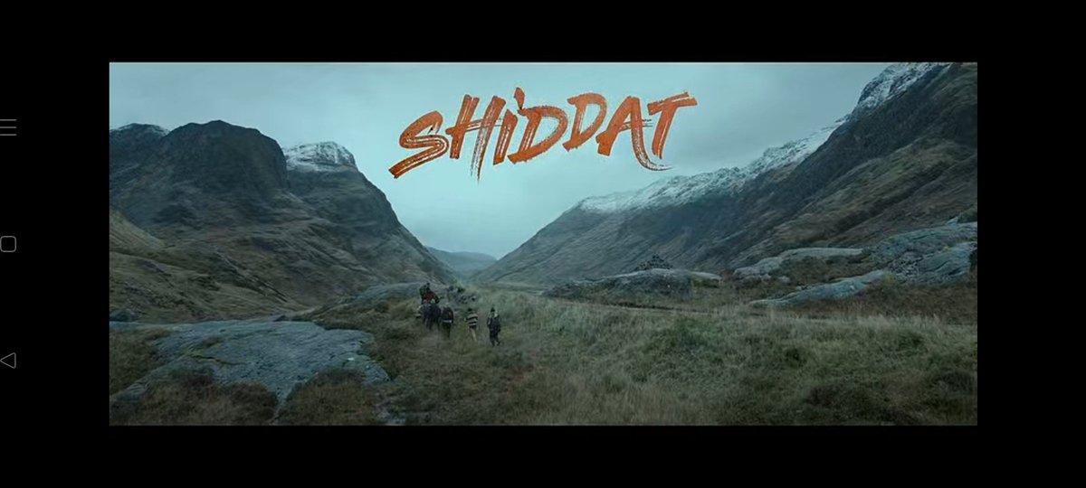 unskilledwritr's tweet photo. Love-struck Jaggi can cross the seven seas for his dream girl, Kartika, but meeting her wasn't in his fate.
Kash Happy Ending Hoti yrr

#Shiddat #shiddatstreamingnow https://t.co/M1ppCs6GEH