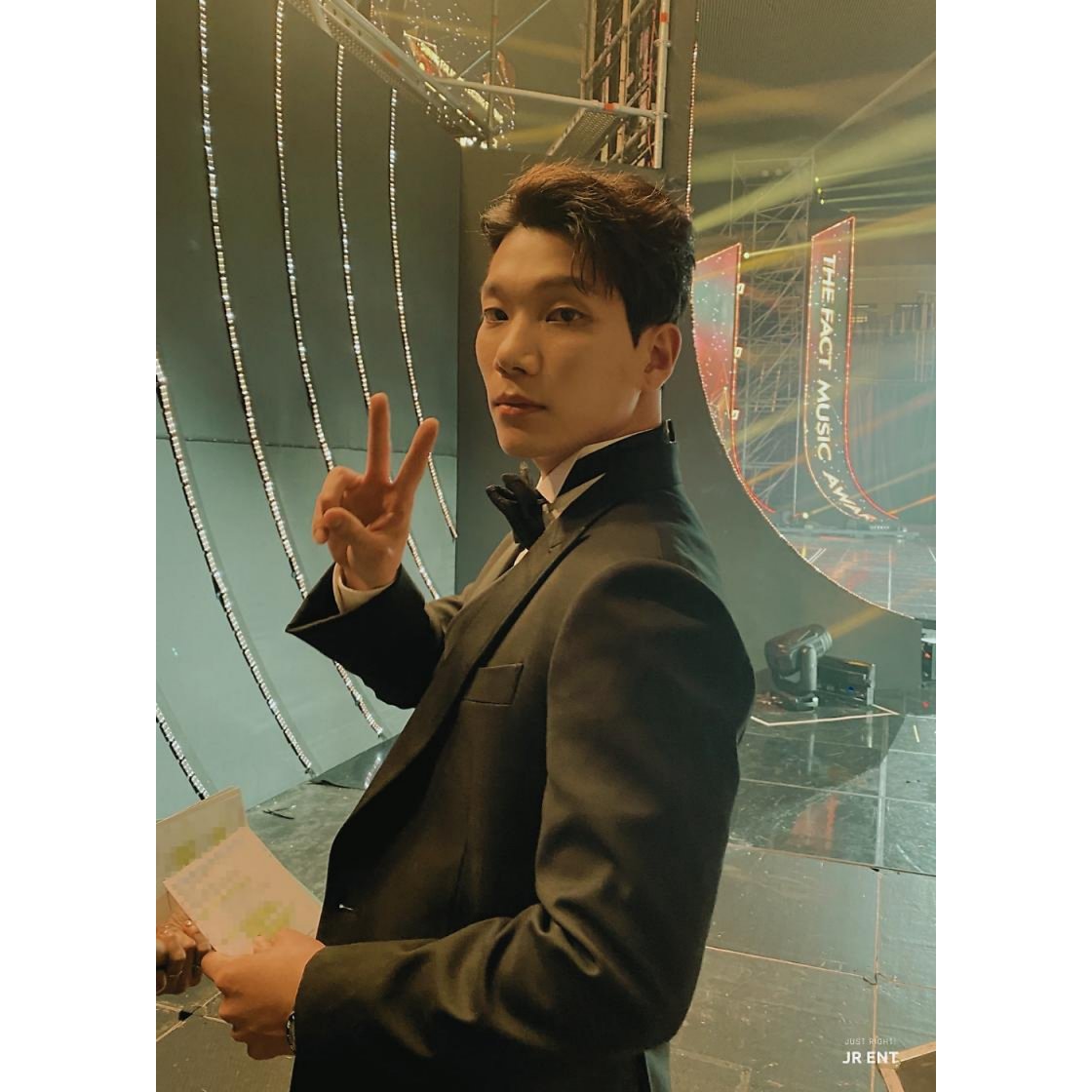 kknphofc's tweet photo. More behind the scenes photos of Kyung Nam at The Fact Music Awards from @/jrent2012 🥰❤️

https://t.co/lwZdqEHfZW

#KimKyungNam #김경남 #TheFactMusicAwards2021 https://t.co/MX1xX9KG9B