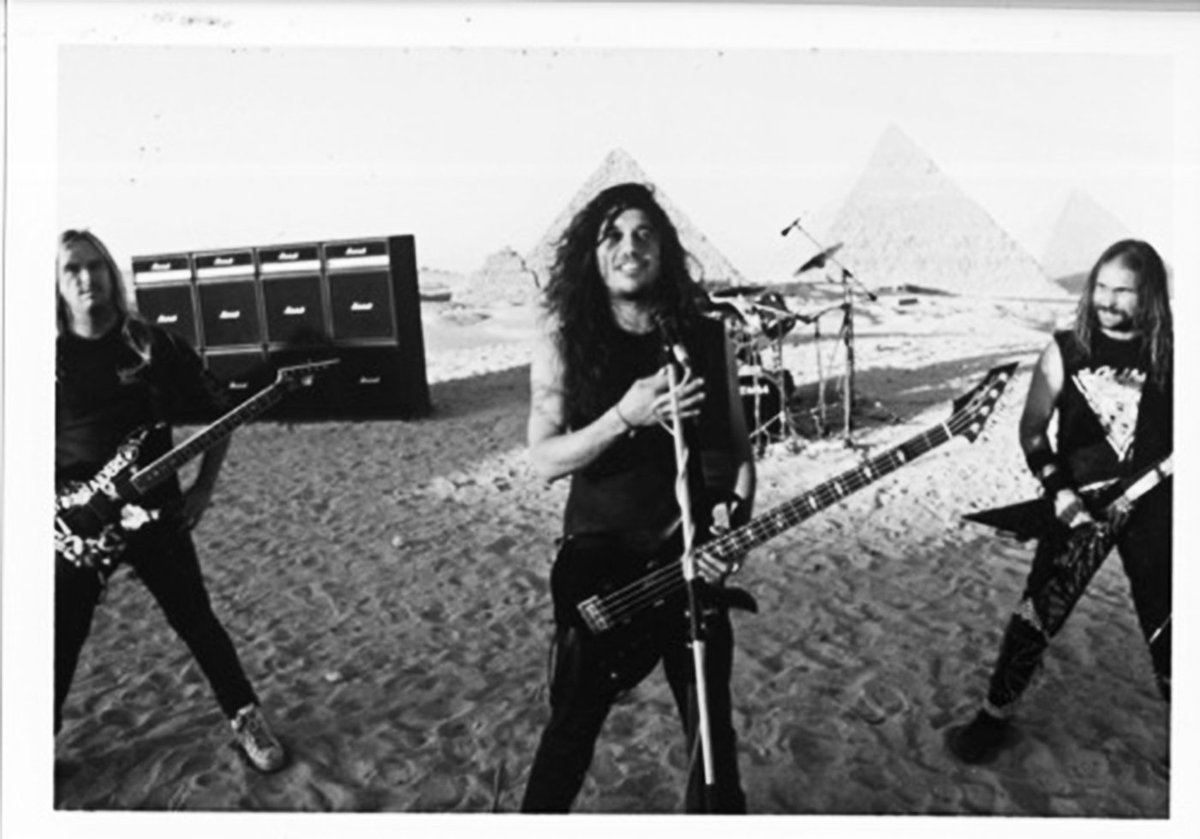 Slayer \, image size:1200x839