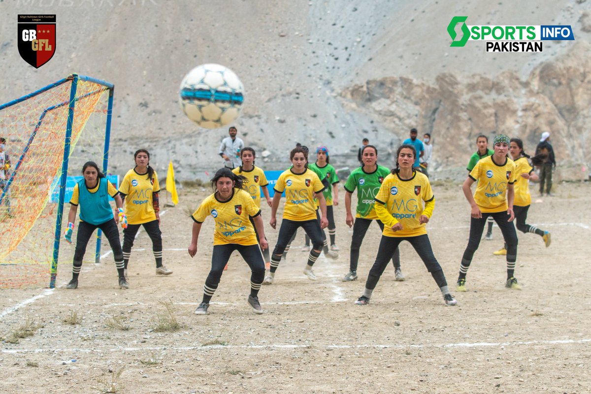 nunovalinhas's tweet photo. Faltava ver e conhecer taça das campeãs da 3a época da #GBGFL 🇵🇰(@gbgfl).
Na final, o #Chipurson ganhou 2-0 ao #Passu. https://t.co/AcU8MDDqeC