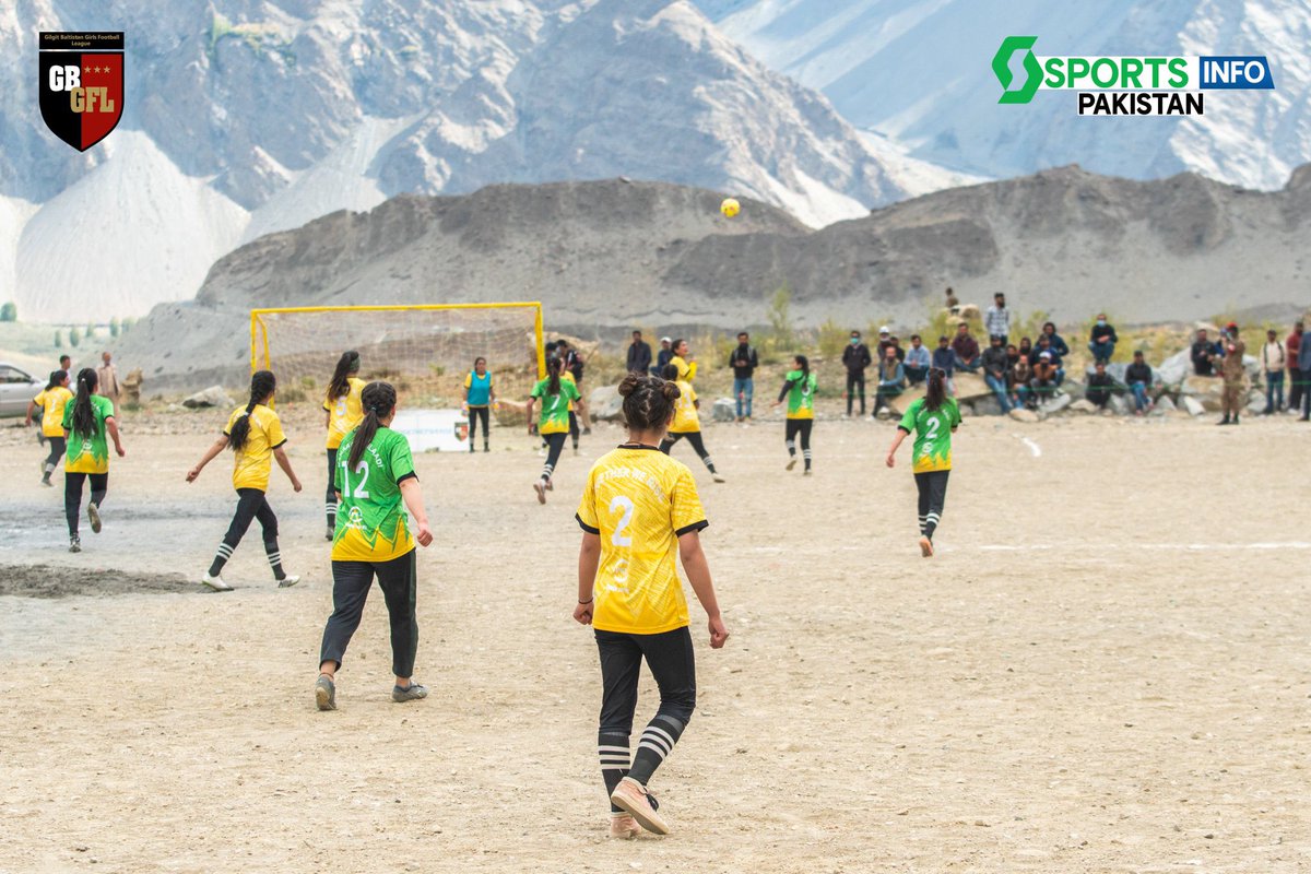 nunovalinhas's tweet photo. Faltava ver e conhecer taça das campeãs da 3a época da #GBGFL 🇵🇰(@gbgfl).
Na final, o #Chipurson ganhou 2-0 ao #Passu. https://t.co/AcU8MDDqeC