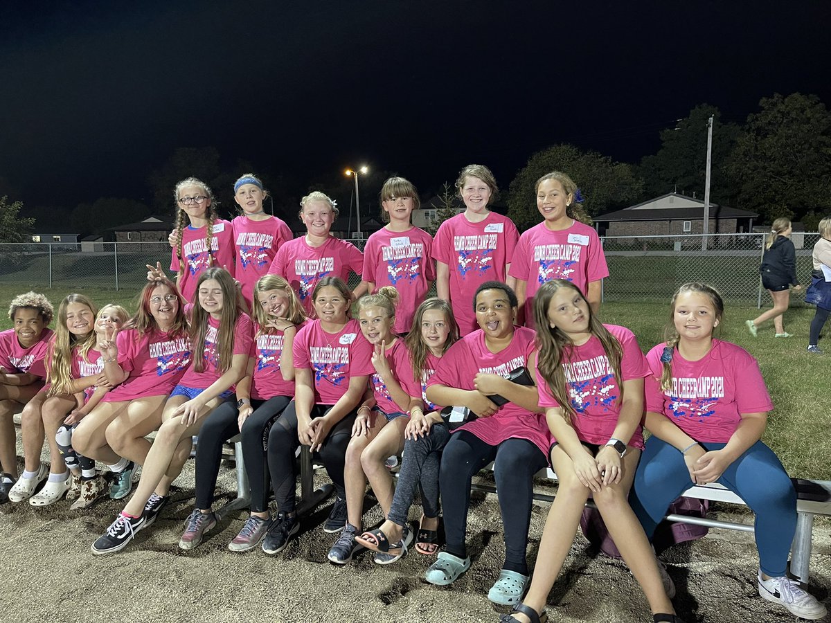 RRMR_Elementary's tweet photo. Cheer camp night. Lots of excited kids! https://t.co/99LIvgzlx2
