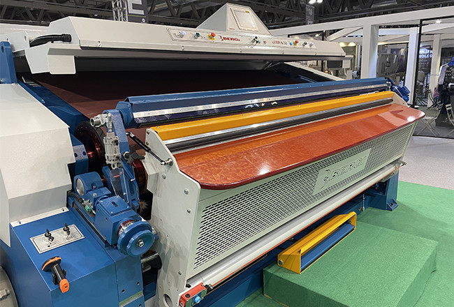 APLFHK's tweet photo. he Attiva 3200 buffing machine from Italian machinery company Bergi completes its range of through-feed continuous buffing machines.
https://t.co/kNA9lSNnmh
#Bergi #buffing #Italy https://t.co/YGOCHeZ6Mg