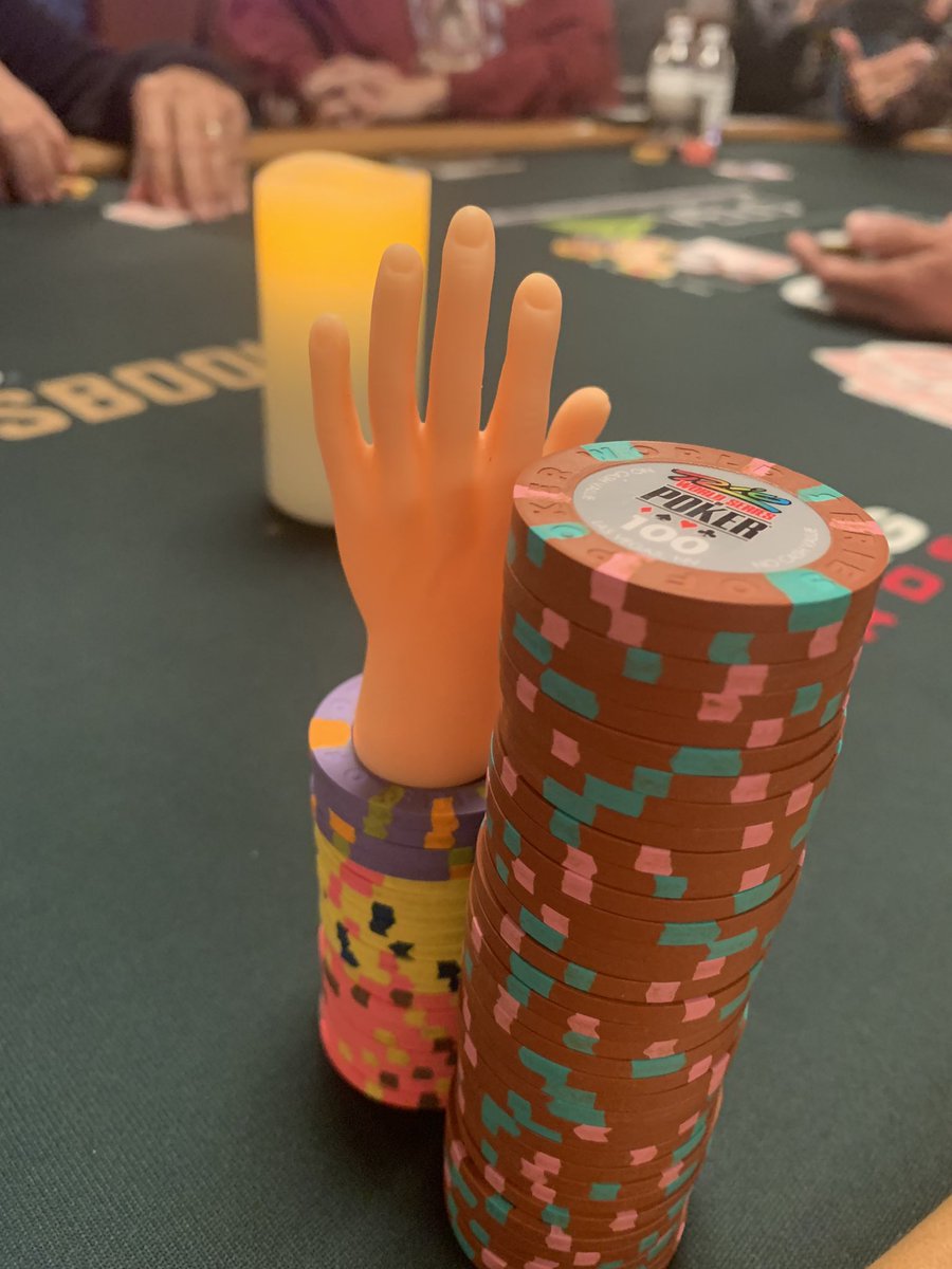 alcorn_heather's tweet photo. Best table EVER! Got my pat hand and Halloween button 😁 Thank you @Oscillator_WSOP #wsopfun #tripledraw https://t.co/gADAgnR5Fd