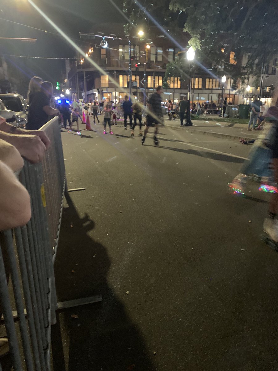 maurablack's tweet photo. #rollmobile - skating in the streets - well done @City_of_Mobile ! https://t.co/aUxBus5yUq